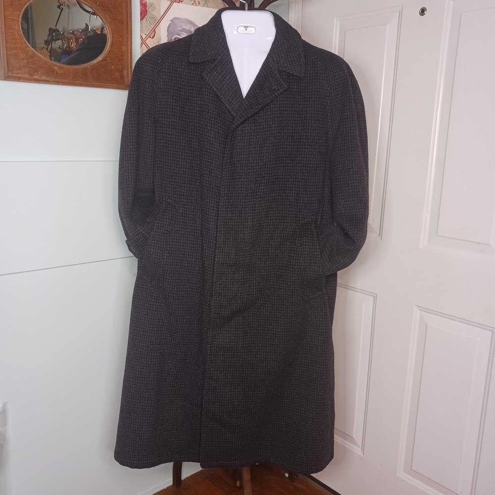 Vintage 50s Alligator Weatherstyle Gray Plaid Wool Overcoat. Heavy Coat See pics